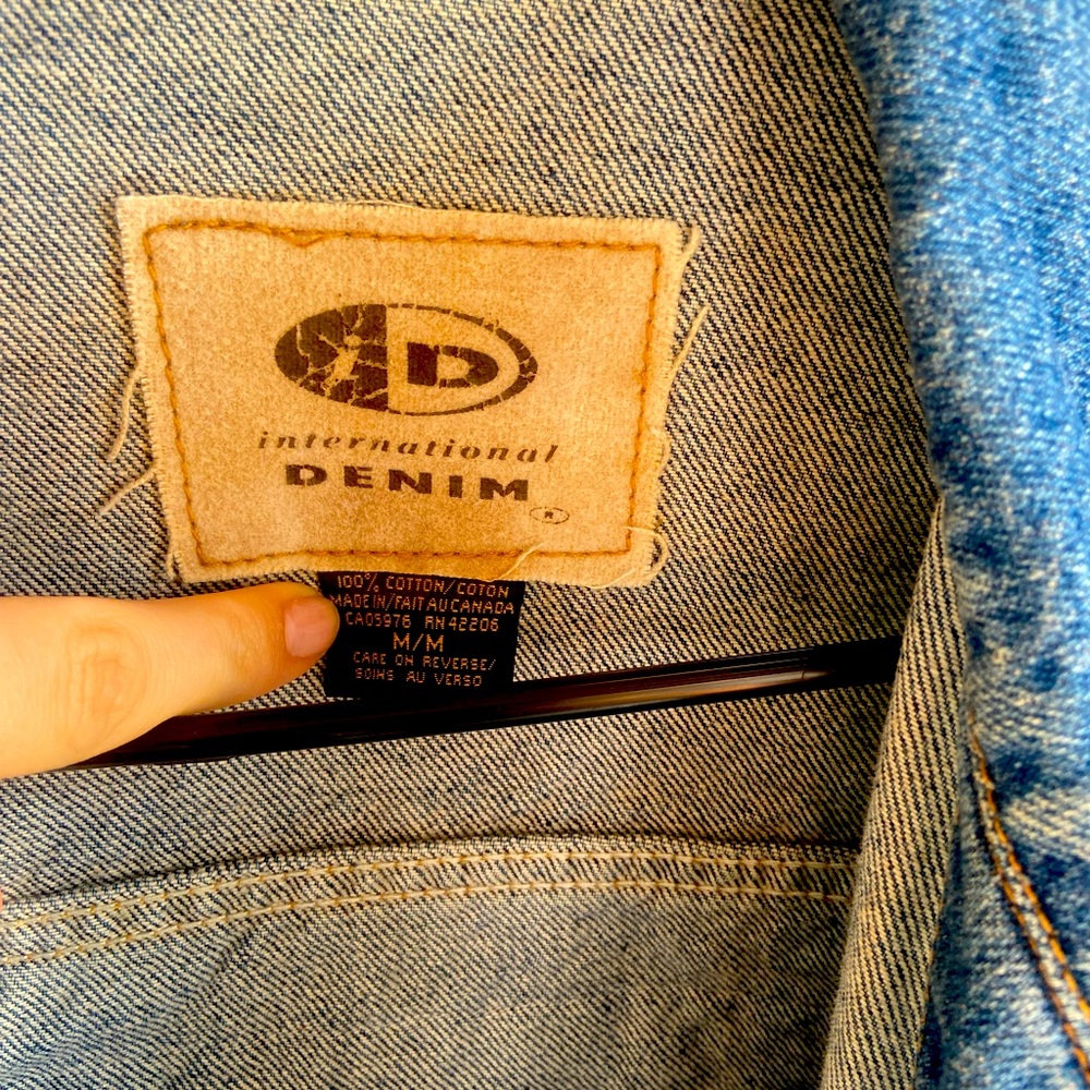 Vintage embroidered Mattel media denim jacket - Picture 4 of 4